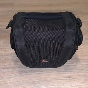 Lowepro black camera case